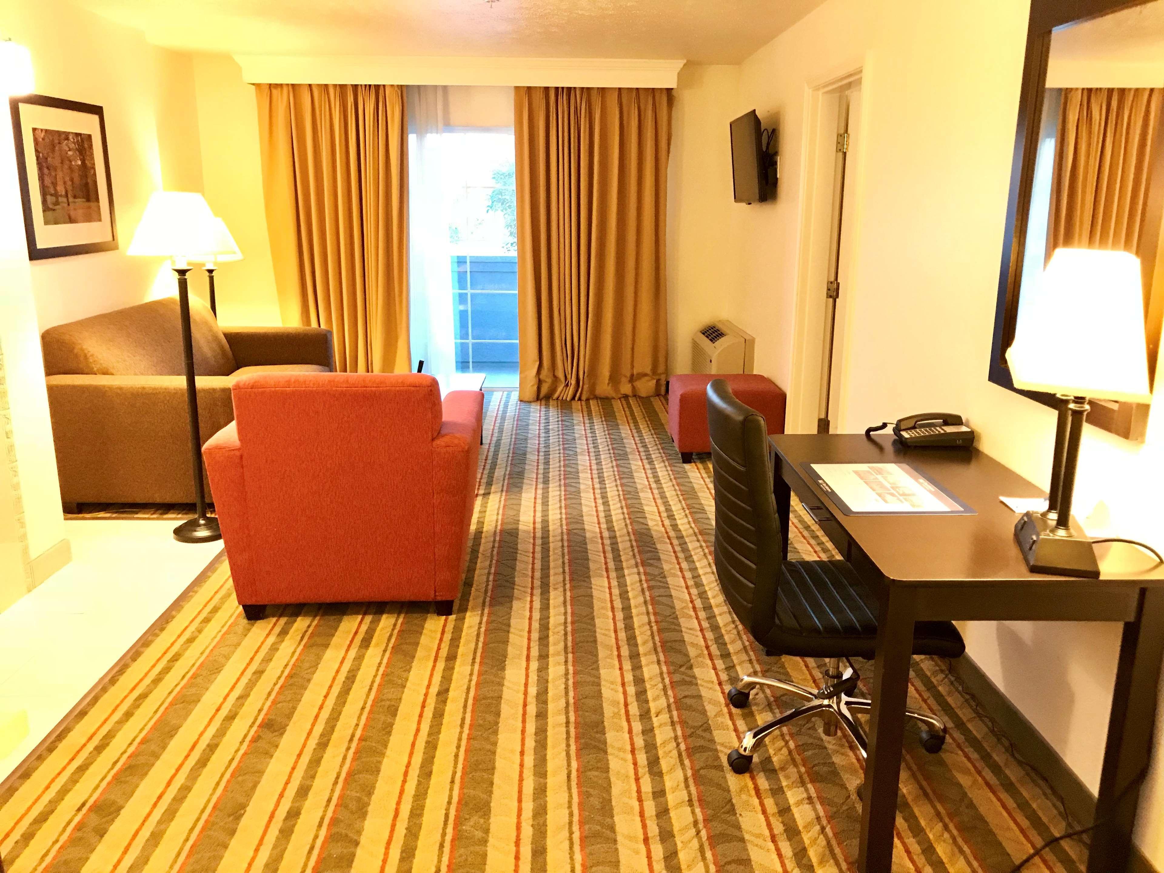 Best Western Plus Moose Jaw Zewnętrze zdjęcie